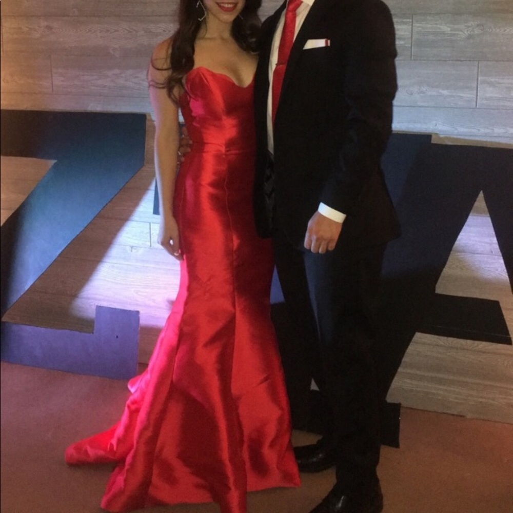 Red mermaid gown
